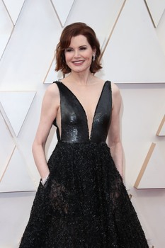 Geena Davis B253a61333733544