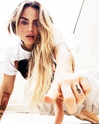 https://thumbs2.imagebam.com/c0/ce/ce/f29a291344030323.jpg