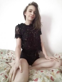 [Image: 24cd171359202566.jpg]