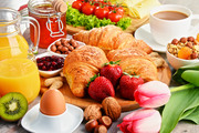 Завтрак с круассанами / Breakfast consisting of croissants 6227e11337916600