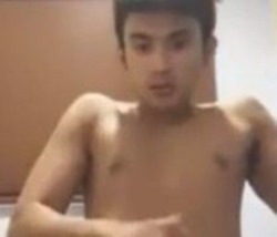 GWAPO AT ARTISTAHING PINOY NAGJAKOL SA CAM