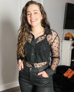 Mary Mouser 515cfa1369761551