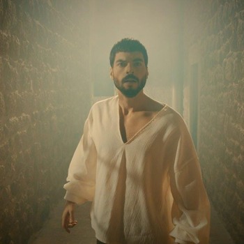 Hercai - Poze oficiale // Rezumate // Fragmente traduse  - Pagina 13 Cfca4f1353347840