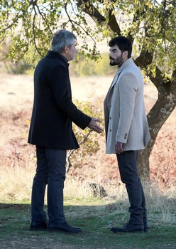 Hercai - Poze oficiale // Rezumate // Fragmente traduse  - Pagina 17 9165281361681810