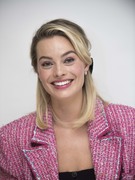 Марго Робби (Margot Robbie) 'Mary Queen of Scots' press conference (Los Angeles, November 16, 2018) F7d61f1340140510