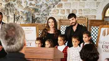 Hercai - Poze oficiale // Rezumate // Fragmente traduse  - Pagina 22 8d44911371681170