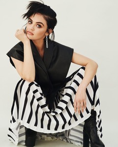 Lucy Hale - Page 3 739b571350230935
