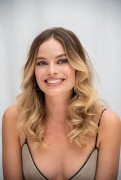 Марго Робби (Margot Robbie) 'Once Upon A Time In Hollywood' press conference (July 12, 2019) 38457b1340141015