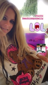 Avril Lavigne 3ced411370384296