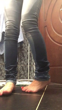 Making my OnlyFans pussy squirt while my husband jacks off to me, showering on him