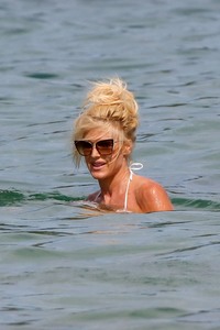 Victoria Silvstedt 5691791350366769