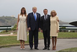 Melania Trump being welcomed by the French first family at the lighthouse in Biarritz, France 24.08.2019 (x17)