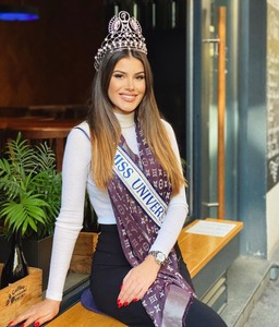 Mirna Naiia Marić - Miss Universe Croatia 2020 D02edf1361811162