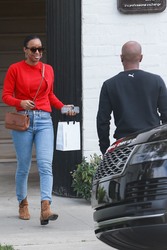 Kelly Rowland - Stops by Hollywood Facialist Shani Darden's store in West Hollywood 01/07/2020