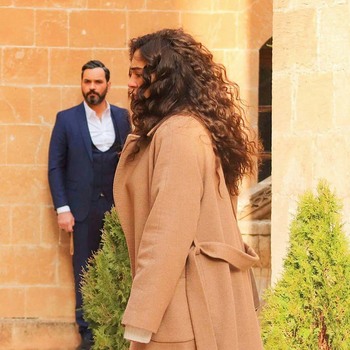 Hercai - set - poze - Pagina 6 8da1b31327585923