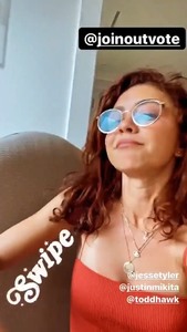 Sarah Hyland - Page 2 0f31d61351977445