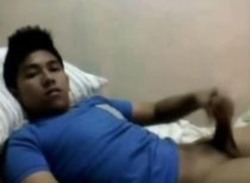 POGING PINOY NAGJAKOL SA CAM