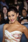 Ariana Grande 6887b31328158411