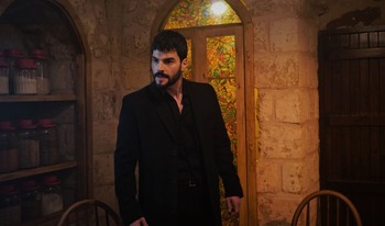 Hercai - Poze oficiale // Rezumate // Fragmente traduse  - Pagina 21 2e90931369499635